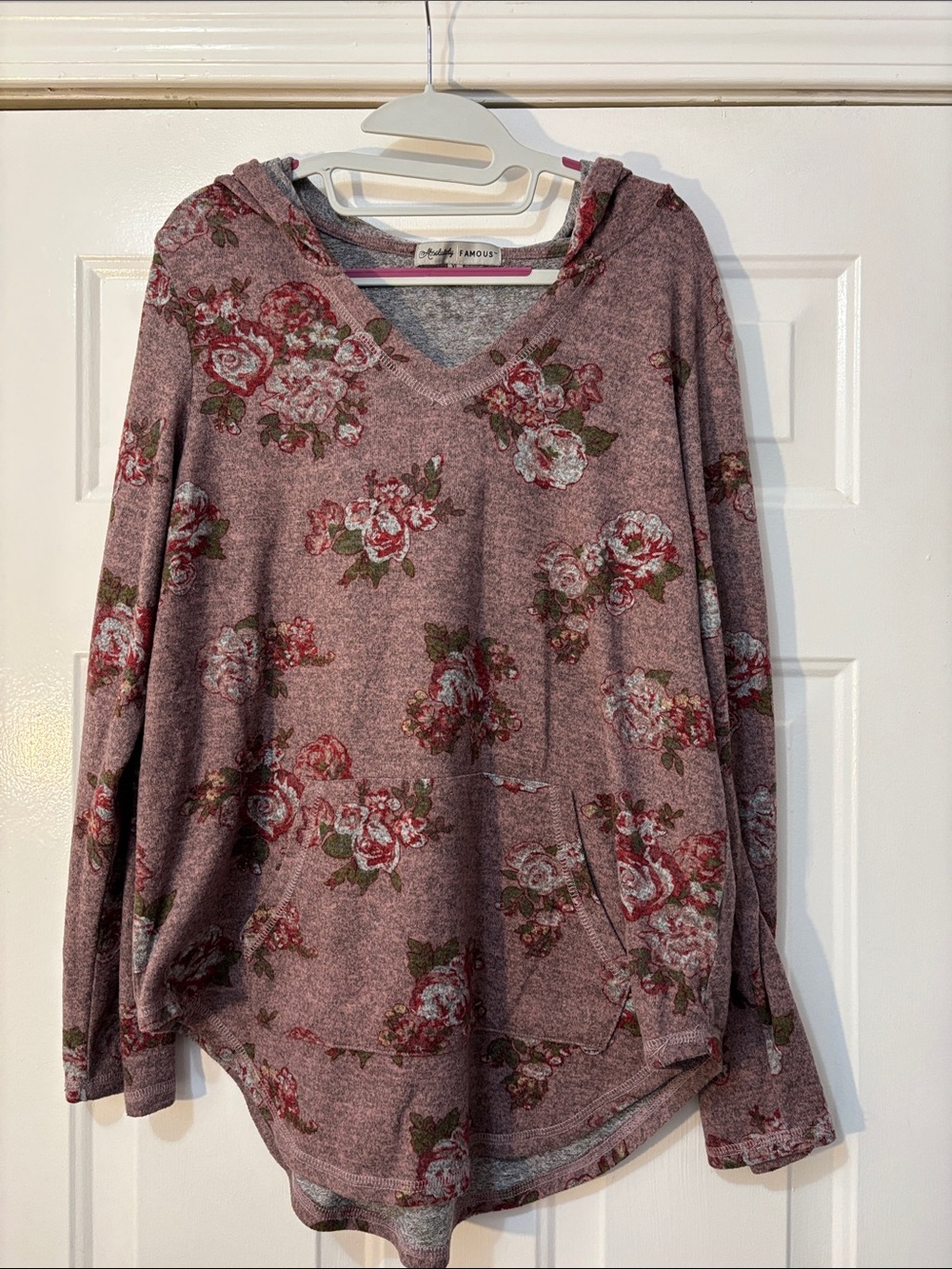 Absolutely Famous brand top Size XL